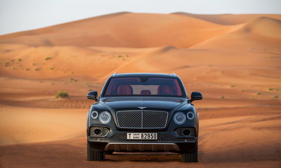  Bentley Bentayga Falconry by Mulliner 2017 года  (фото 5 из 9)